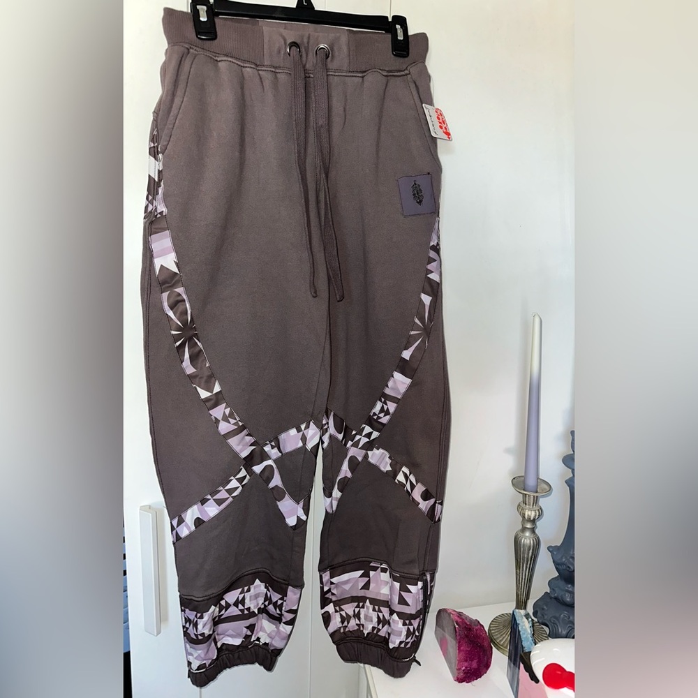 NWOT Free People Movement  Snow Flow Joggers In Driftwood Combo - Picture 8 of 12